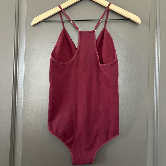 Free People Move Along Bodysuit Burgundy/Wine Ribbed V Neck FP Intimately Size M - Picture 6 of 7